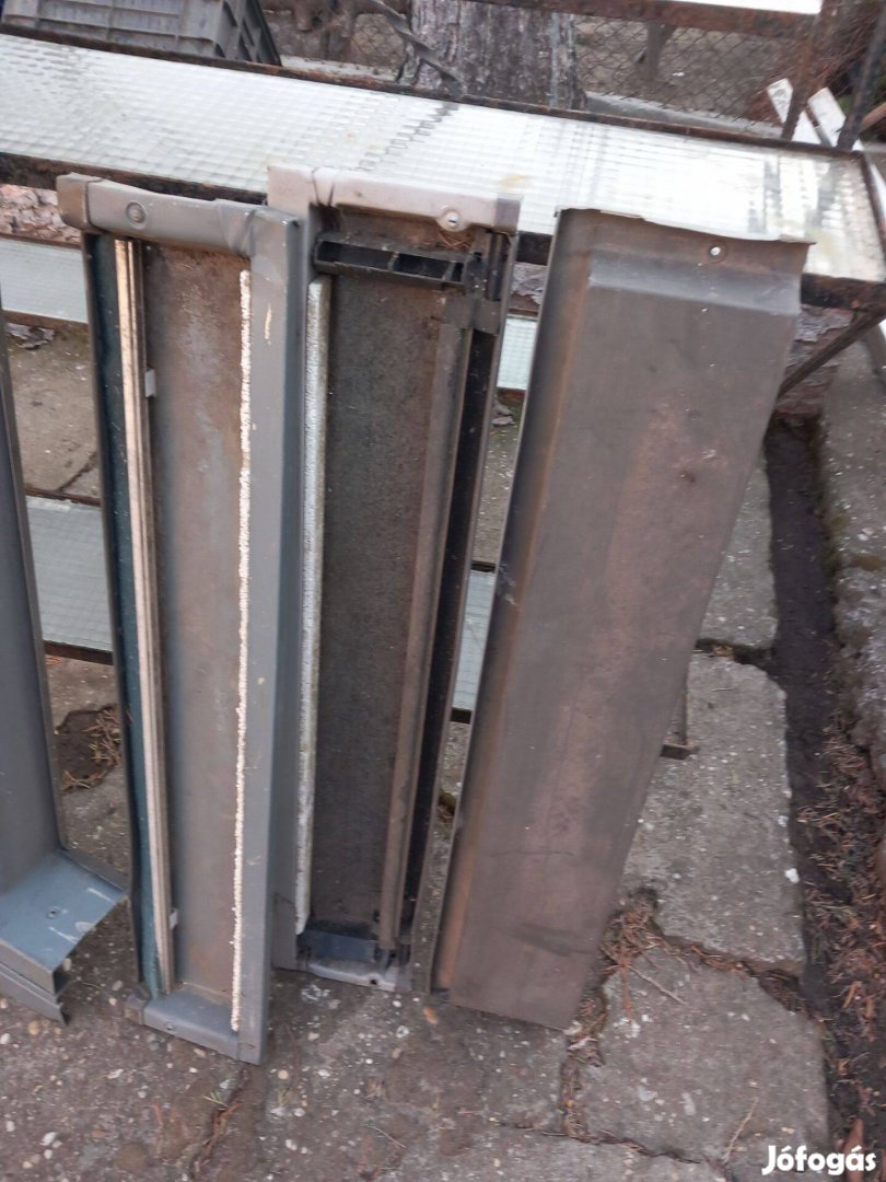 Velux alu felső ablaktok 15x80cm