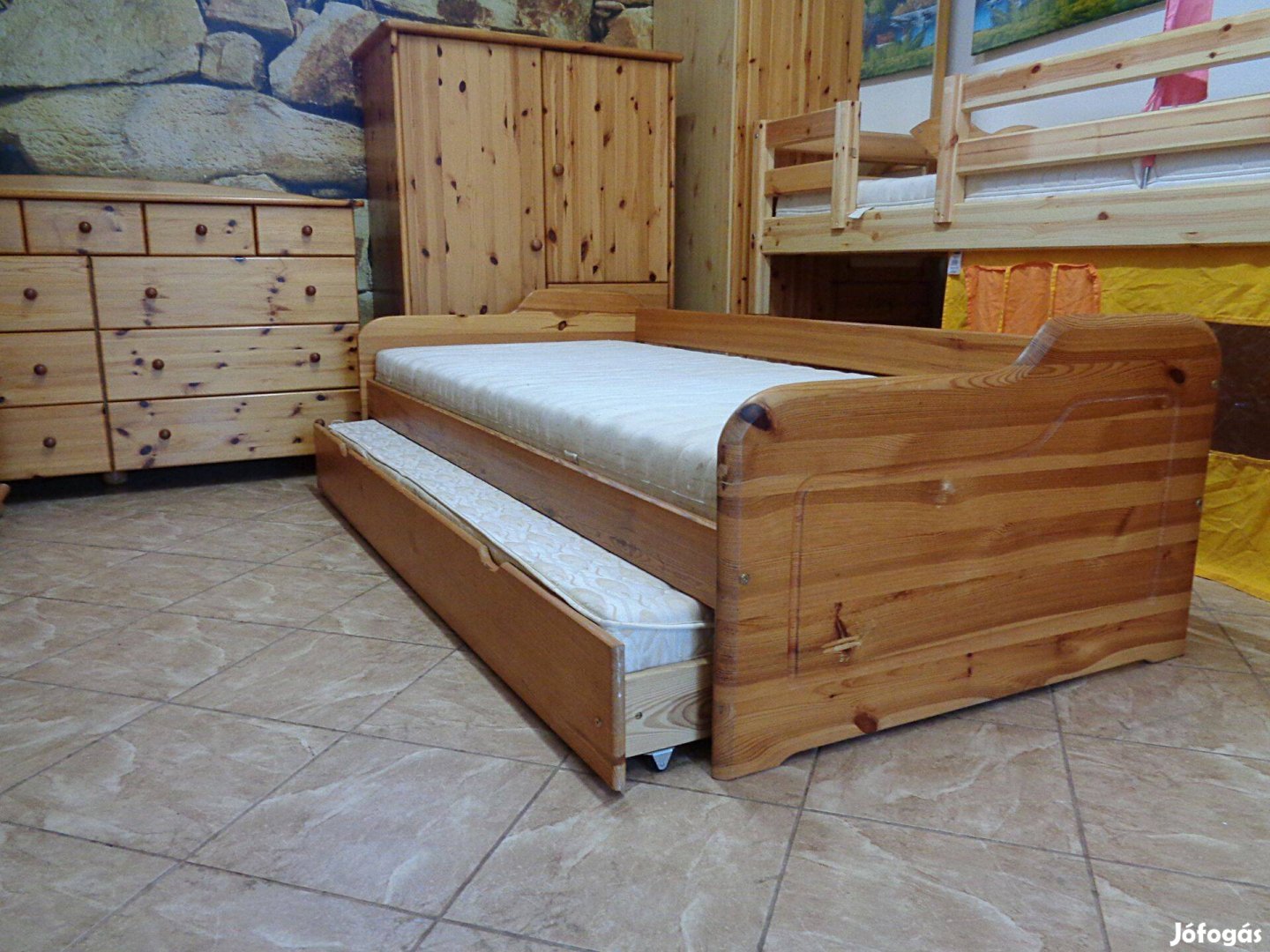 Vendégágyas fenyő ágy 90x200