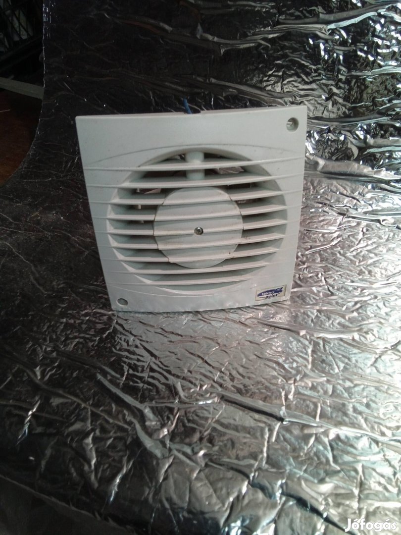 Ventilátor, utólagosan beépíthető.