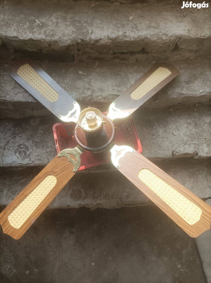 Ventilátoros lámpa eladó