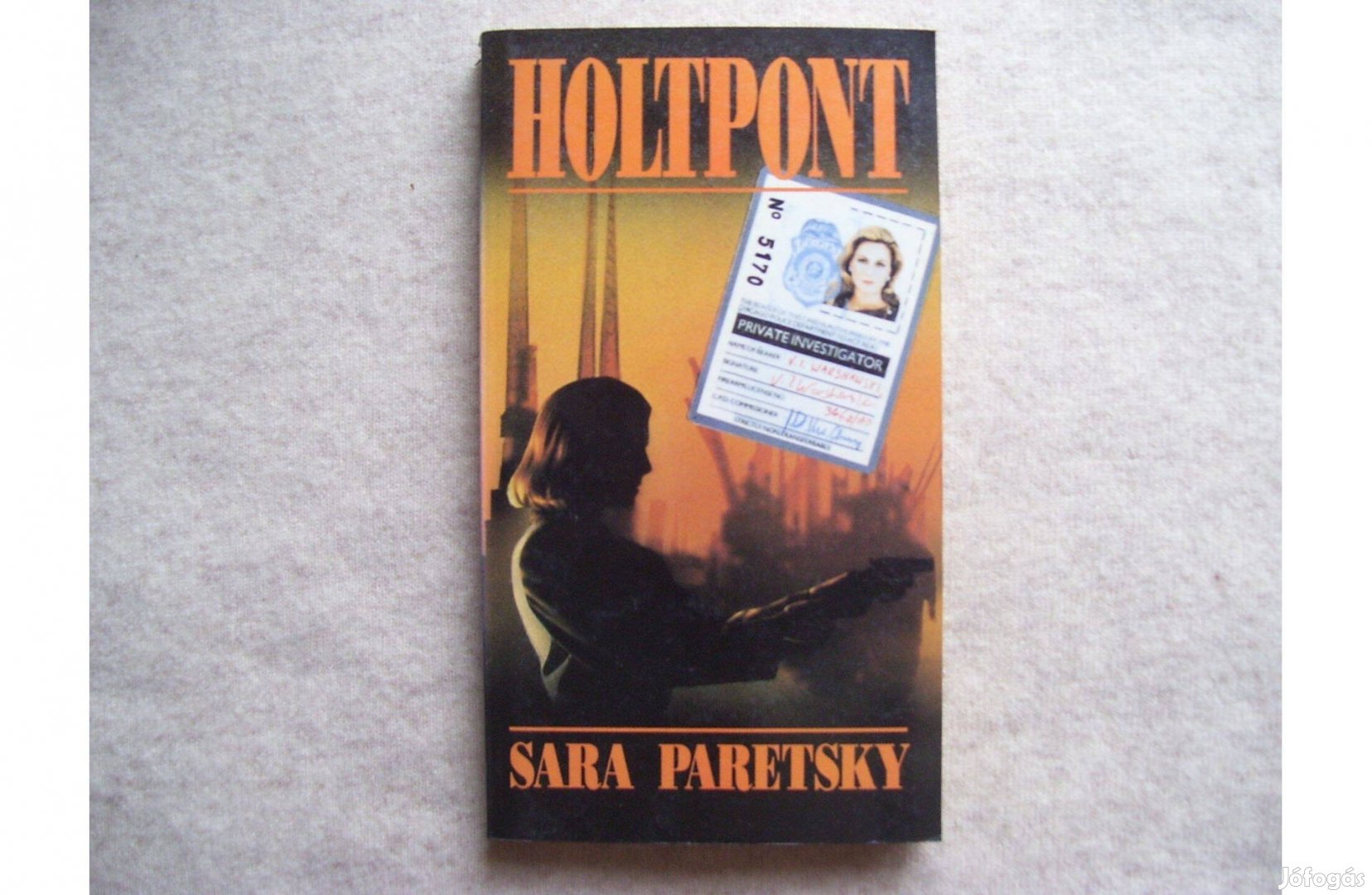 Vénusz könyvek Sara Paretsky:Holtpont (V.I. Warshawski 2.)