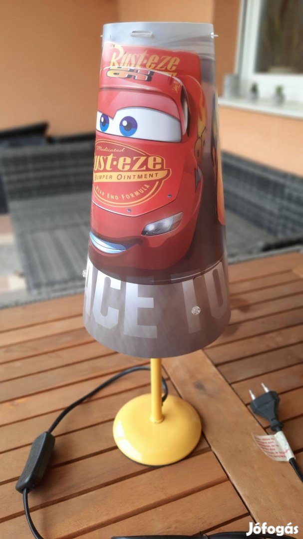 Verdák Villám Mcqueen asztali lámpa