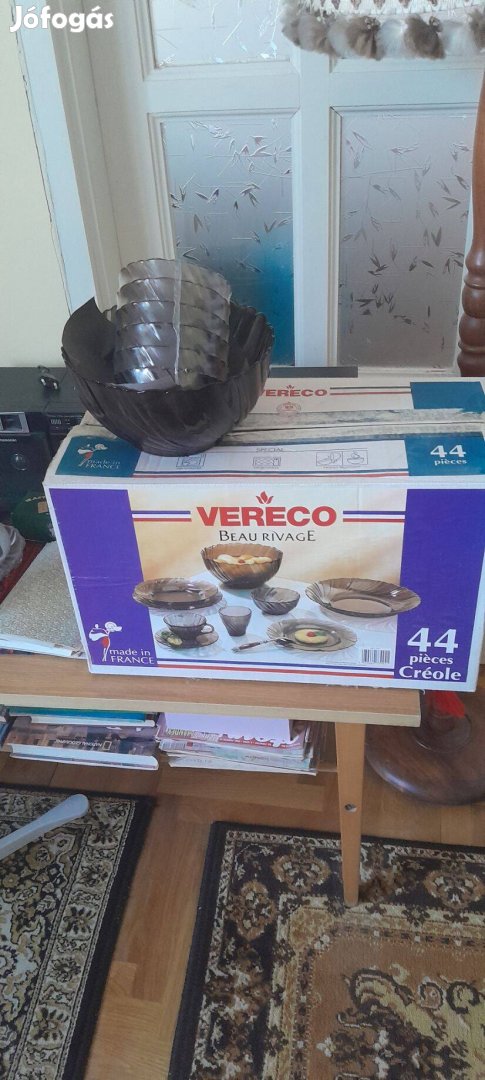 Vereco Francia füst színű tálalókészlet