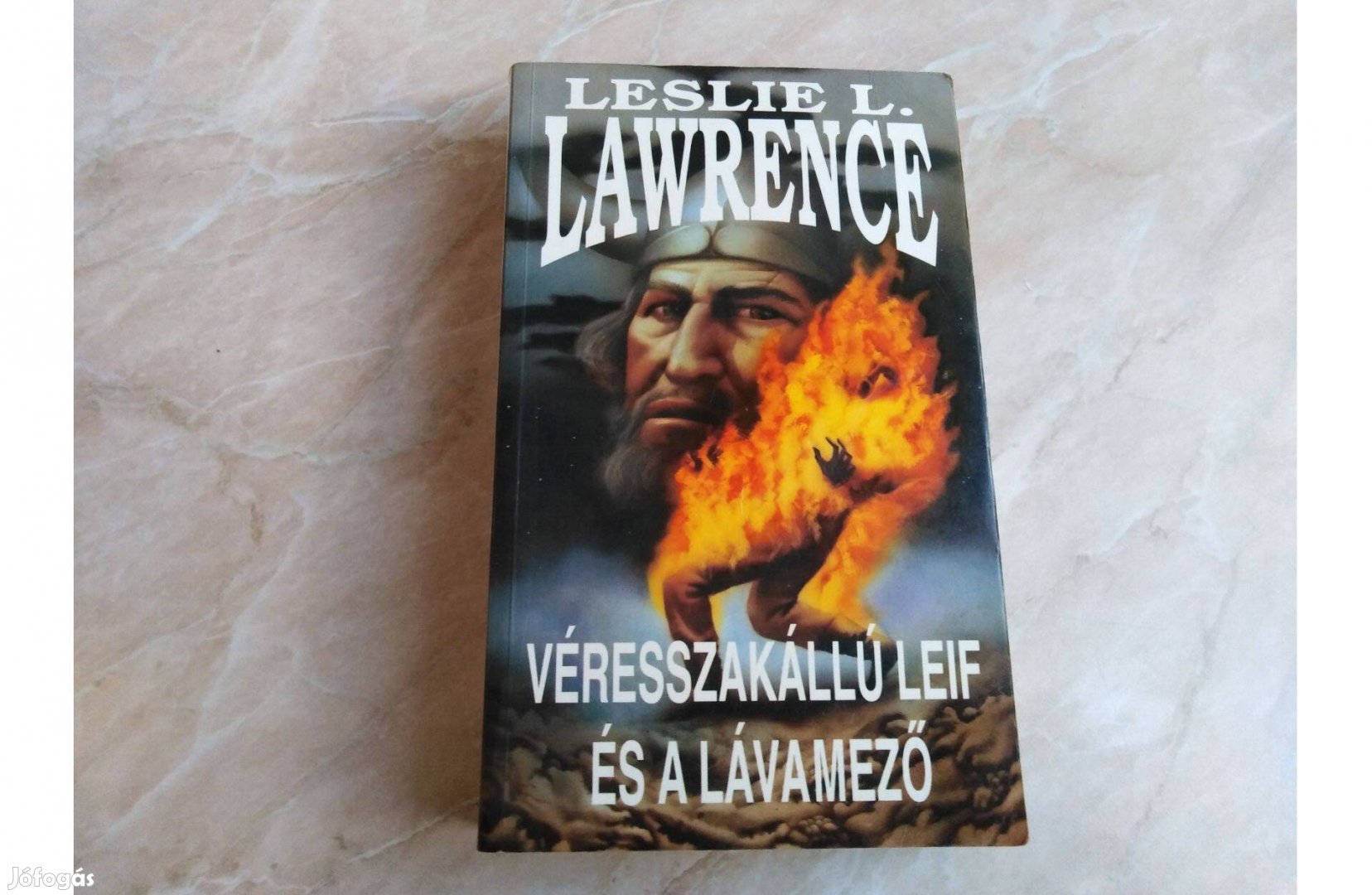 Véresszakállú Leif és a lávamező - Leslie L. Lawrence