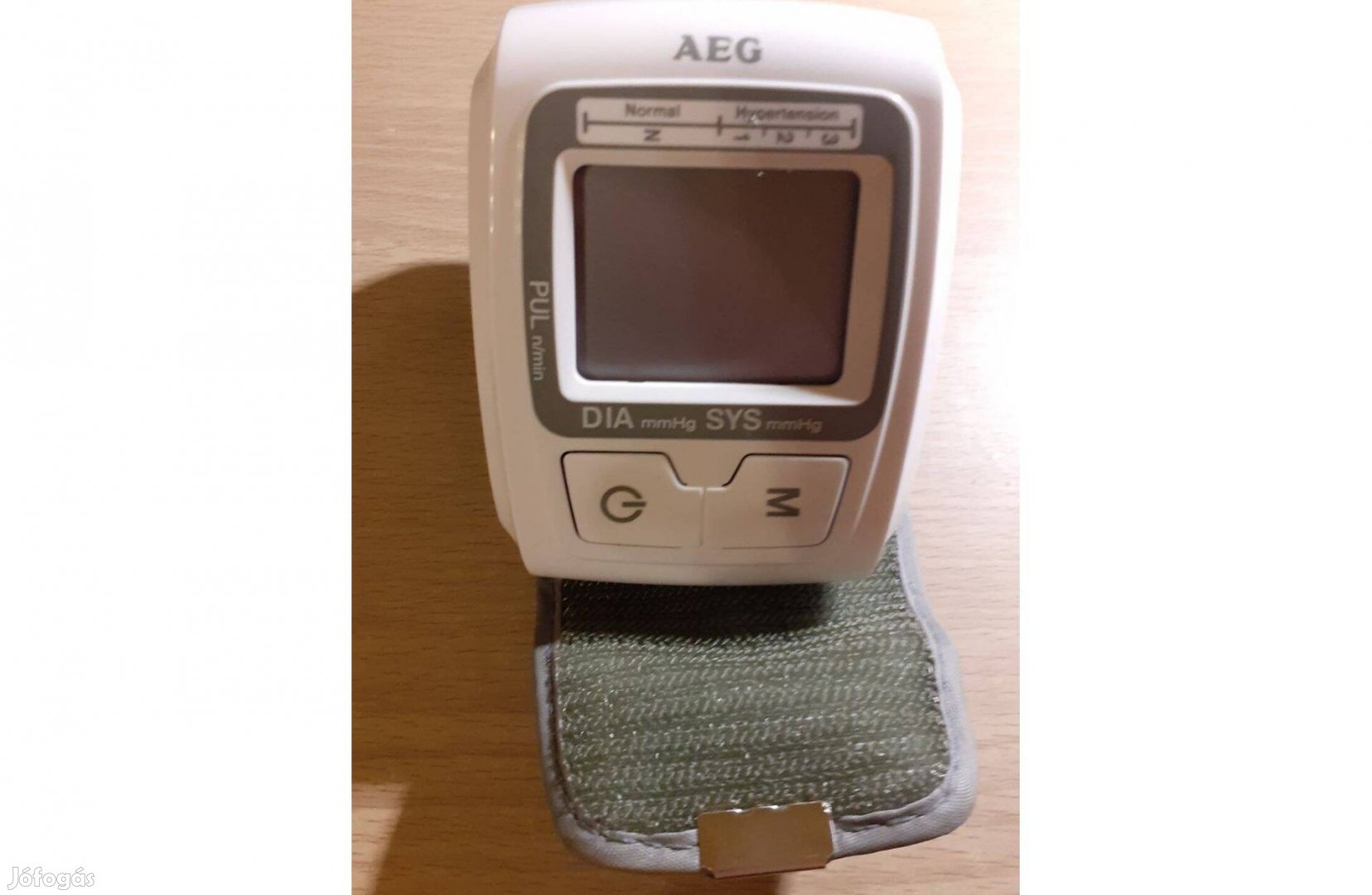 Vérnyomásmérő AEG