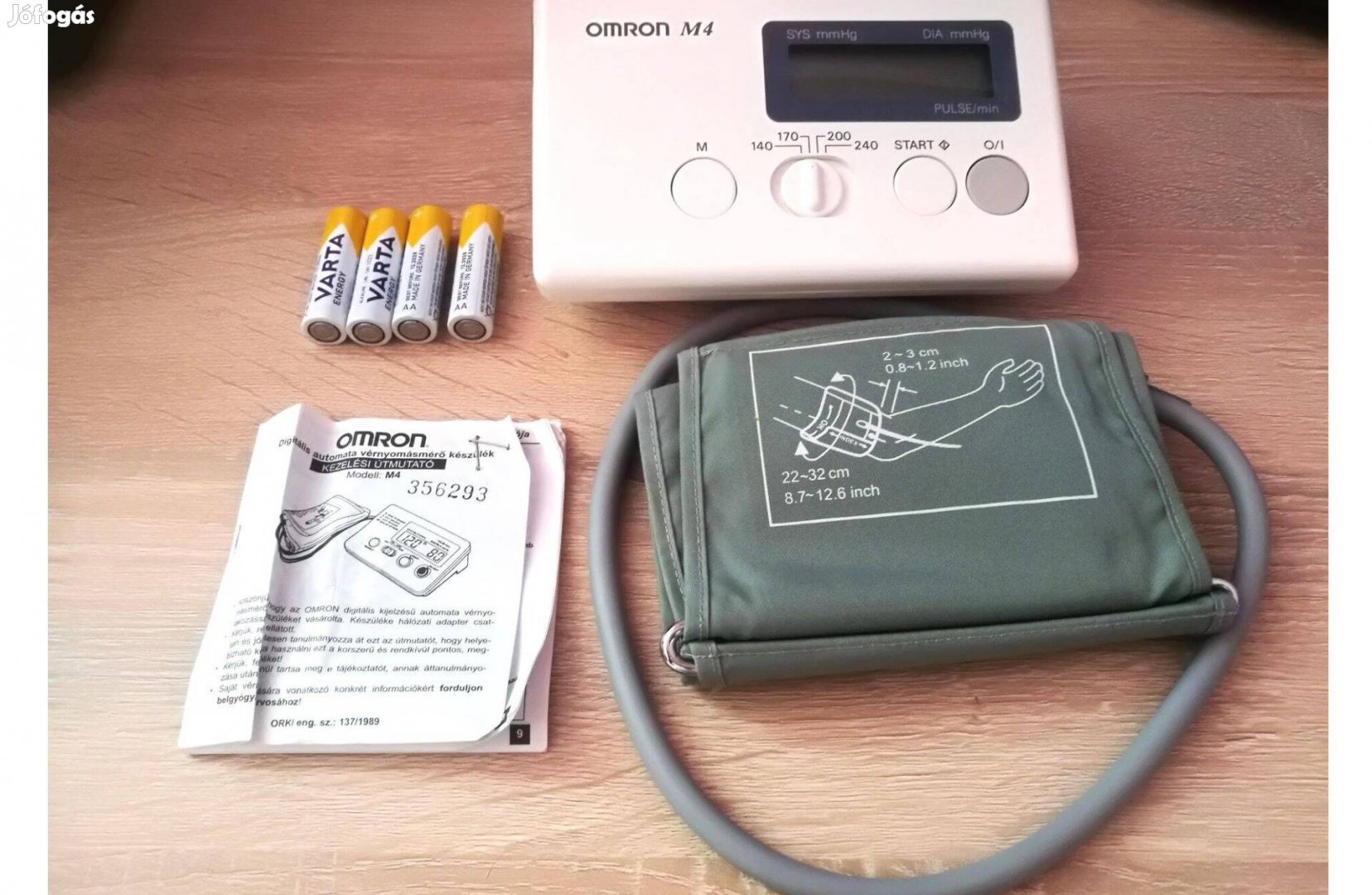 Vérnyomásmérő Omron M4 Tipusú felkaros digitális