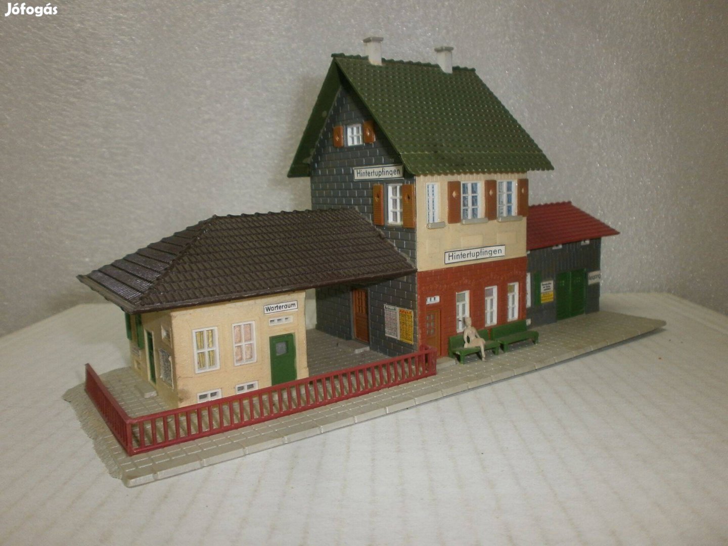 Vero - Hinterlupfingen -vasútállomás komplet - H0 - F-79