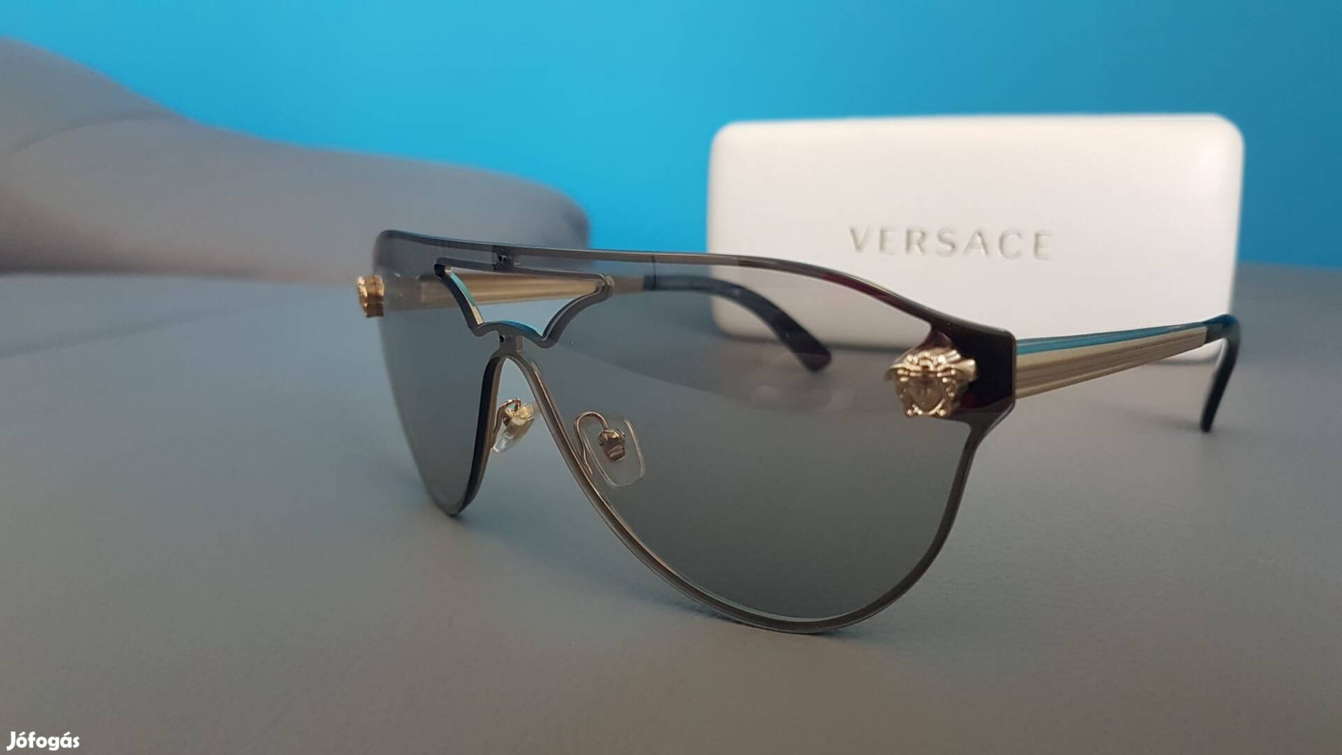 Versace női napszemüveg VE2161