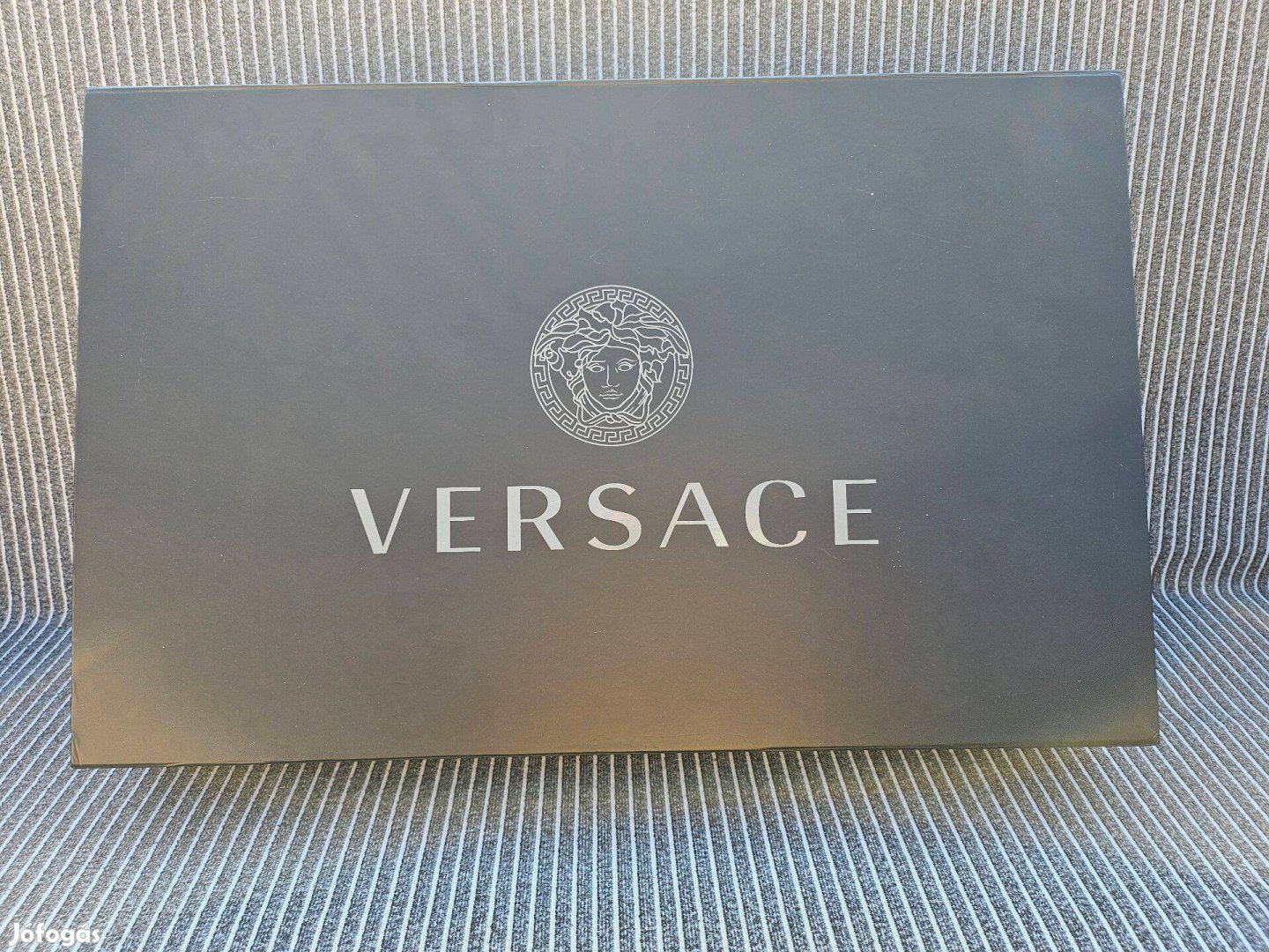 Versace üres doboz