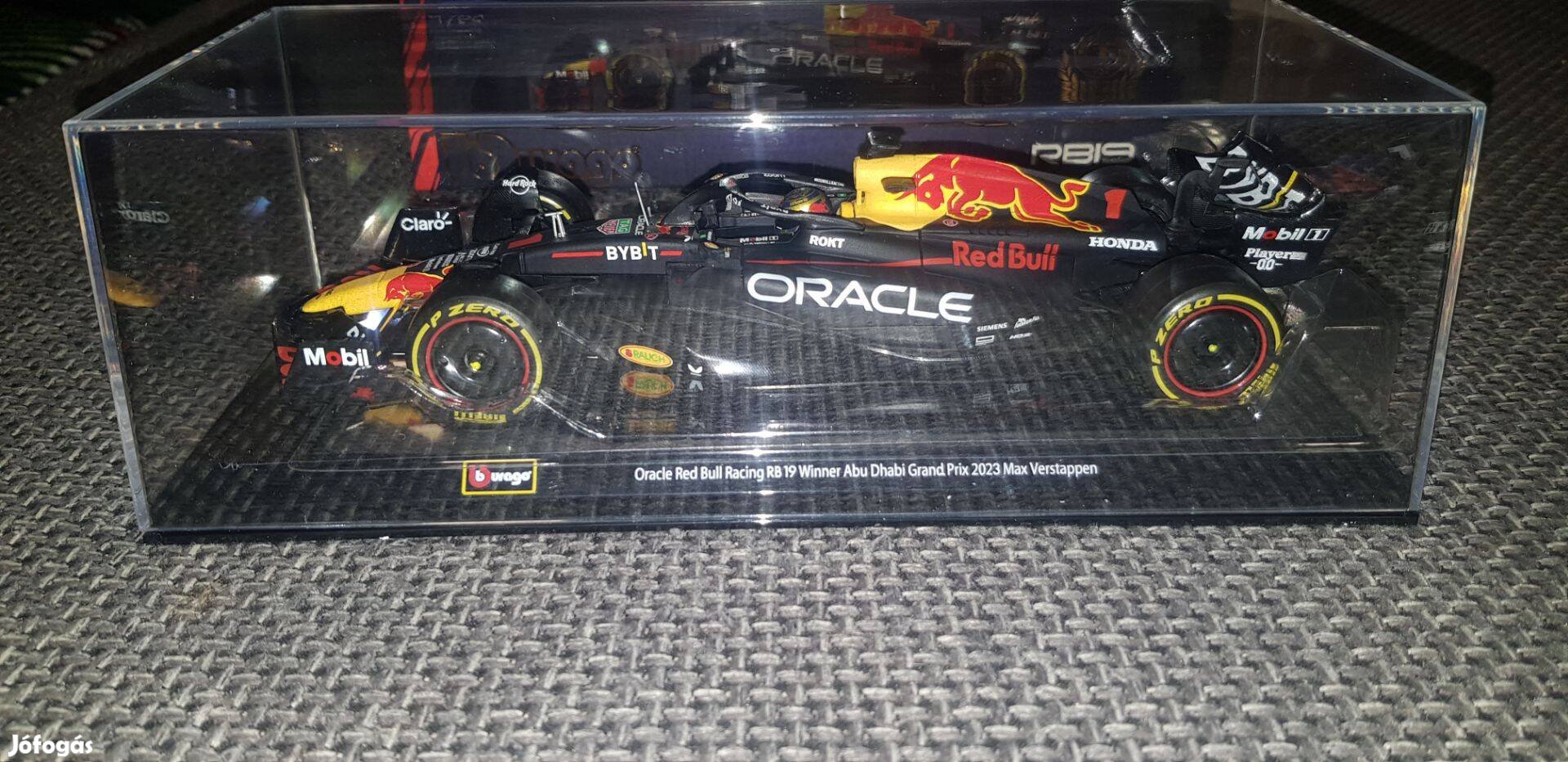 Verstappen RB 19