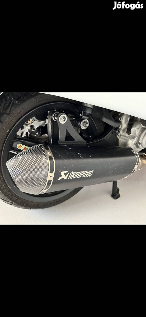 Vespa 300 Gts Akrapovic