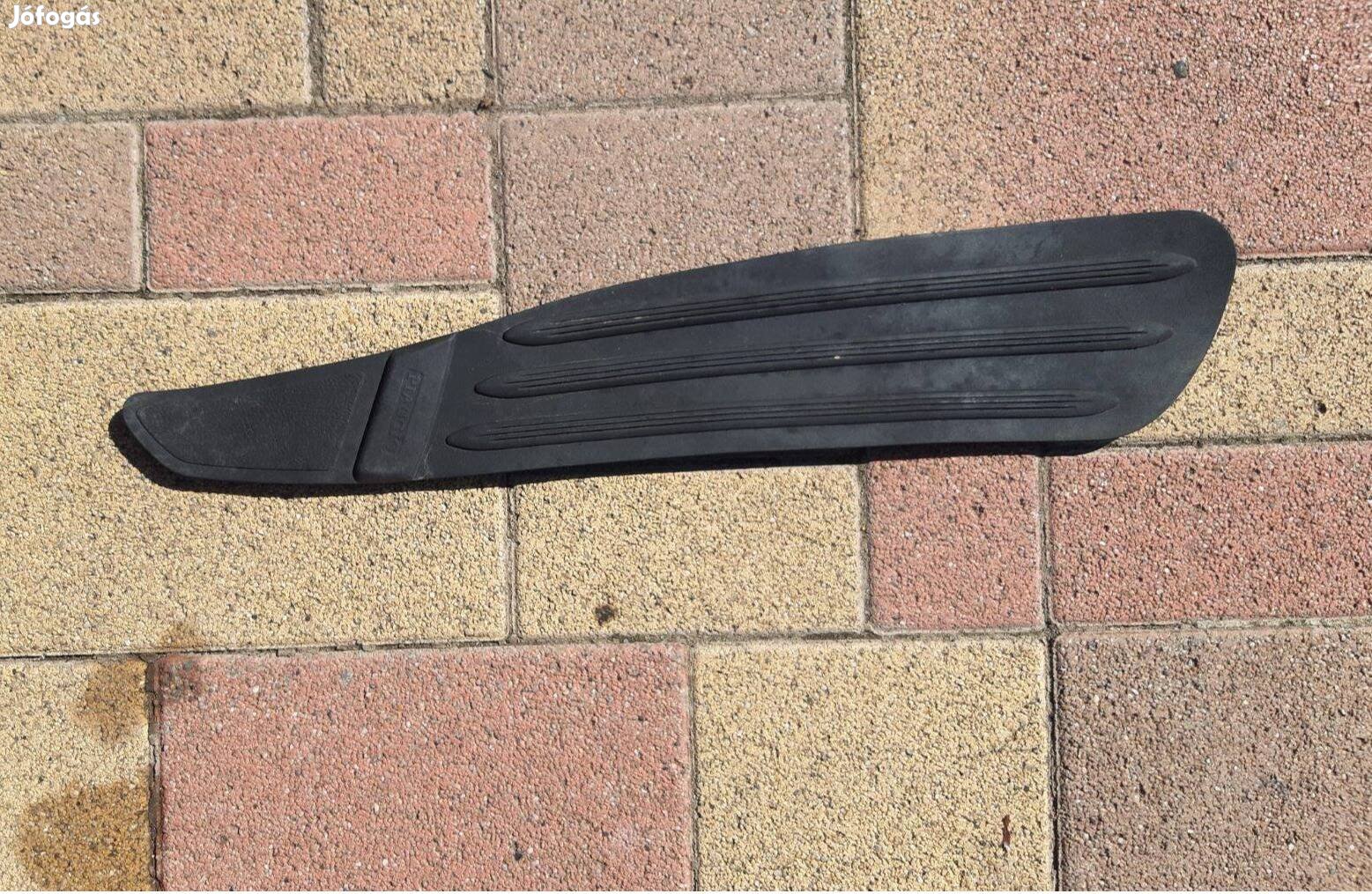 Vespa ET taposó gumi jobb