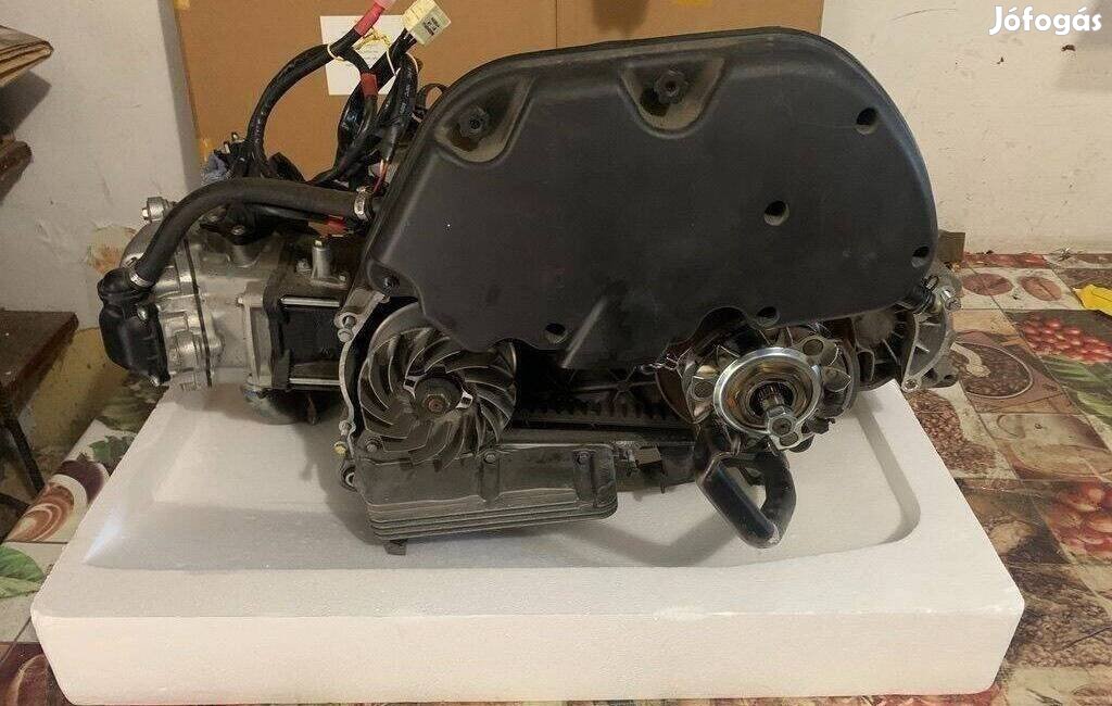 Vespa GTS 125 blokk motor motorblokk 8000km