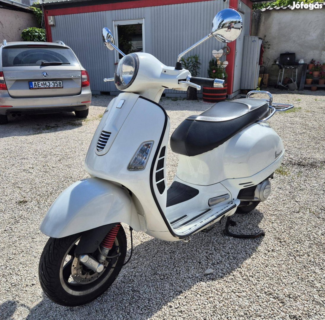 Vespa GTS 125ie Super