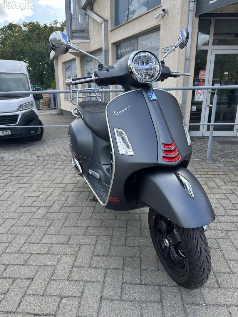 Vespa GTS 300 Supersport/Mo.-i/1.-tulaj/Gyári /...