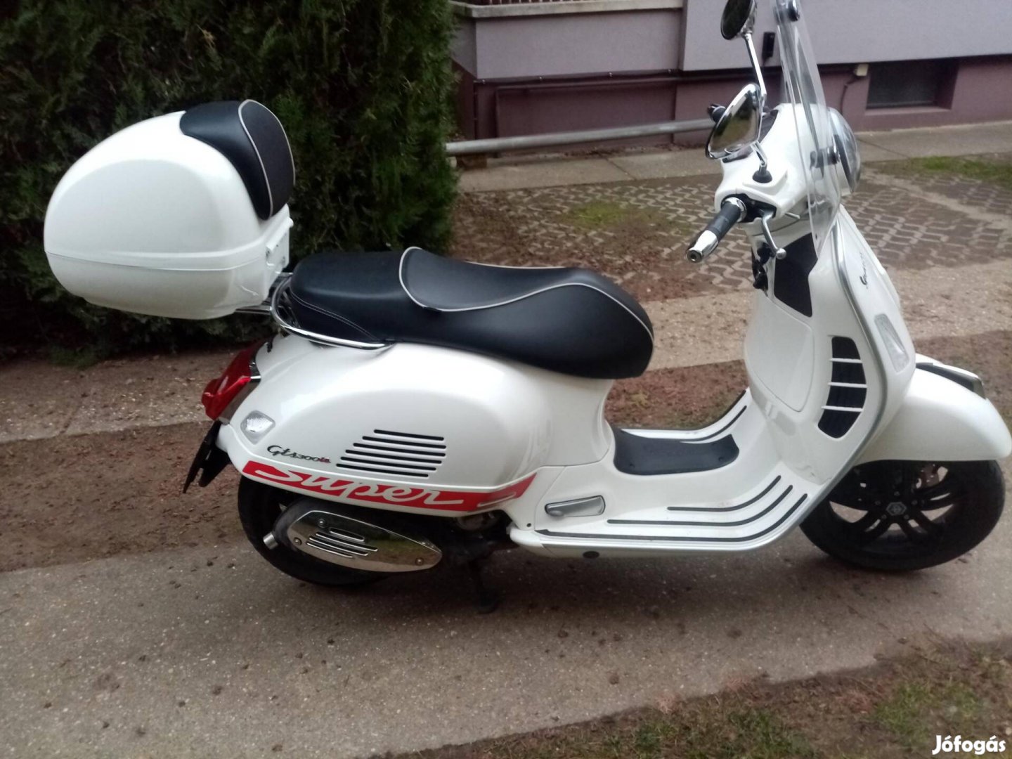 Vespa GTS Super 300ie