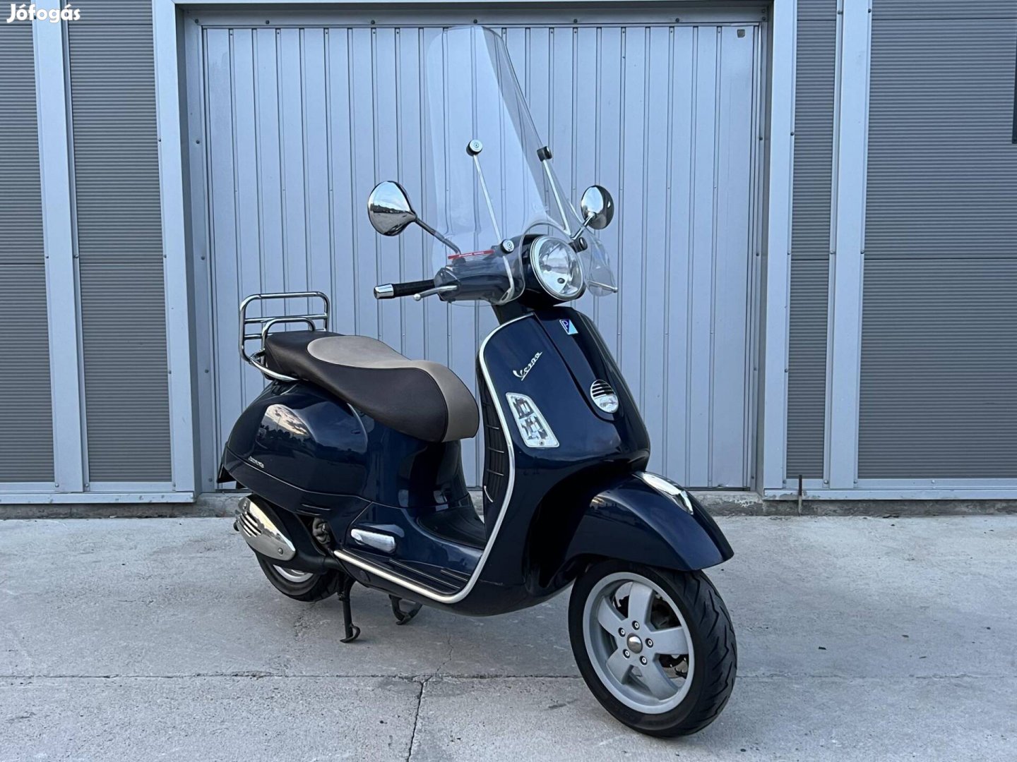 Vespa GTS .....