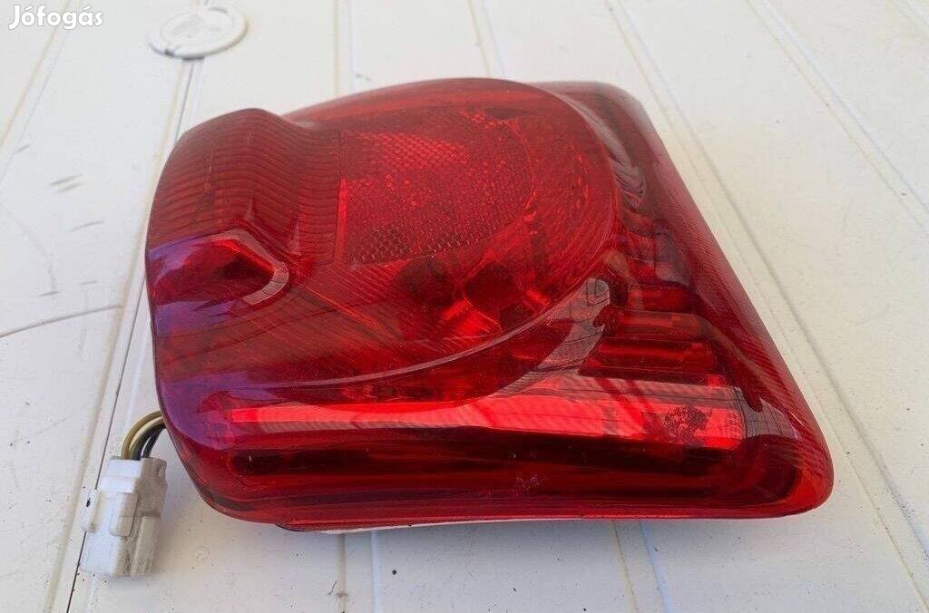 Vespa GTS hátsó lámpa
