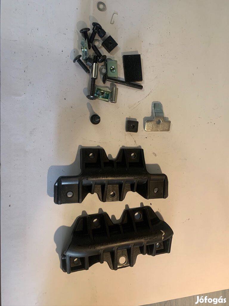 Vespa GTS lenyitható csomagtartóhoz doboz felszereléséhez adapter