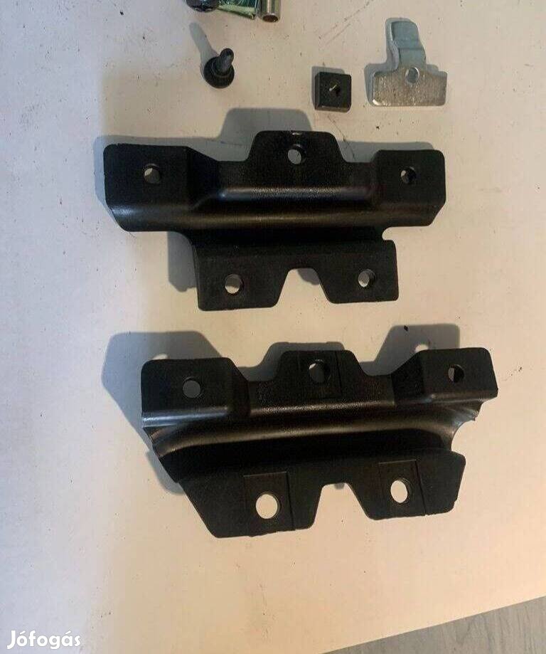 Vespa GTS lenyitható csomagtartóhoz doboz felszereléséhez adapter