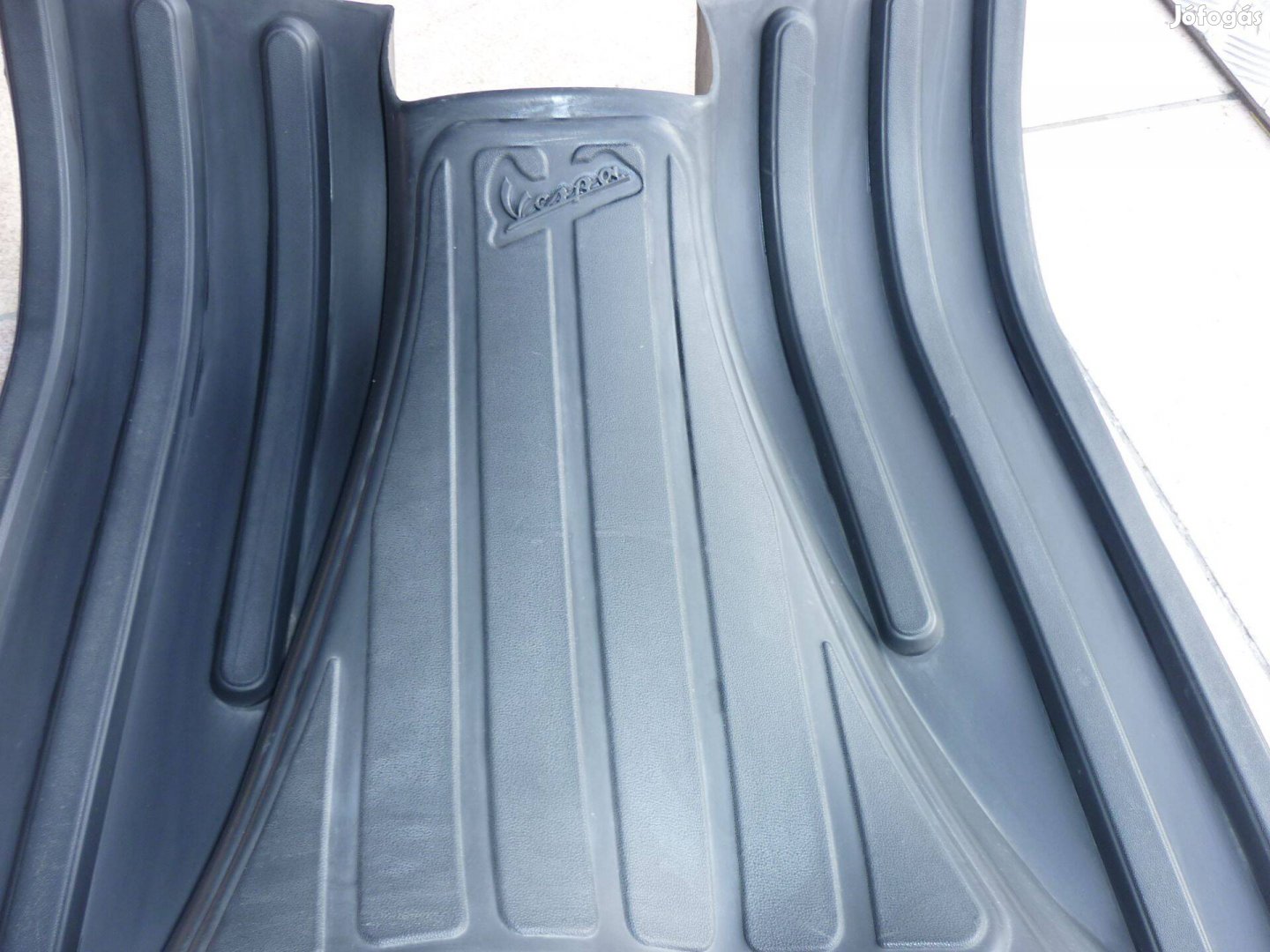 Vespa GTS taposó gumi szőnyeg gumiszőnyeg taposóra