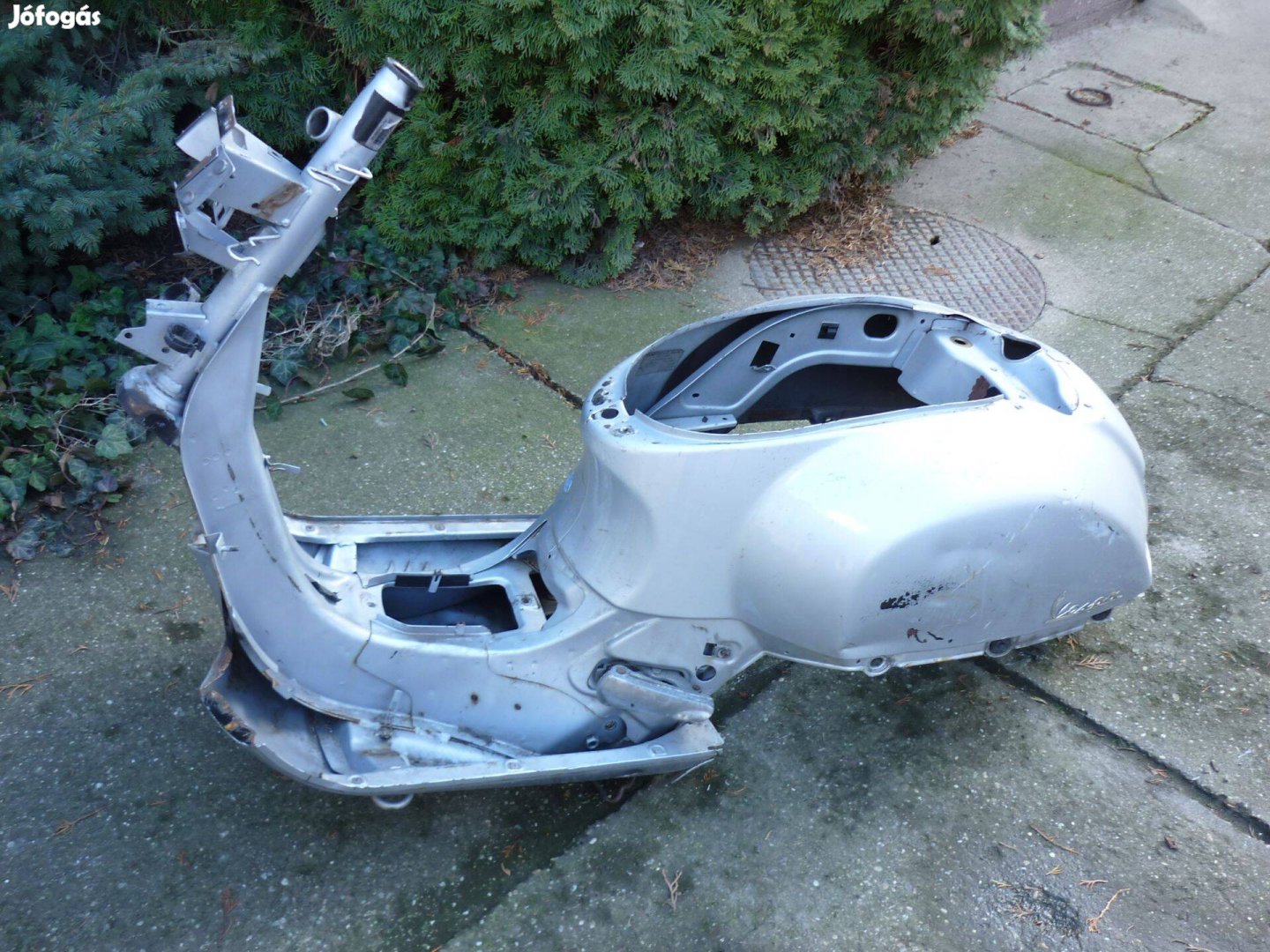 Vespa GT GTS váz hiányos