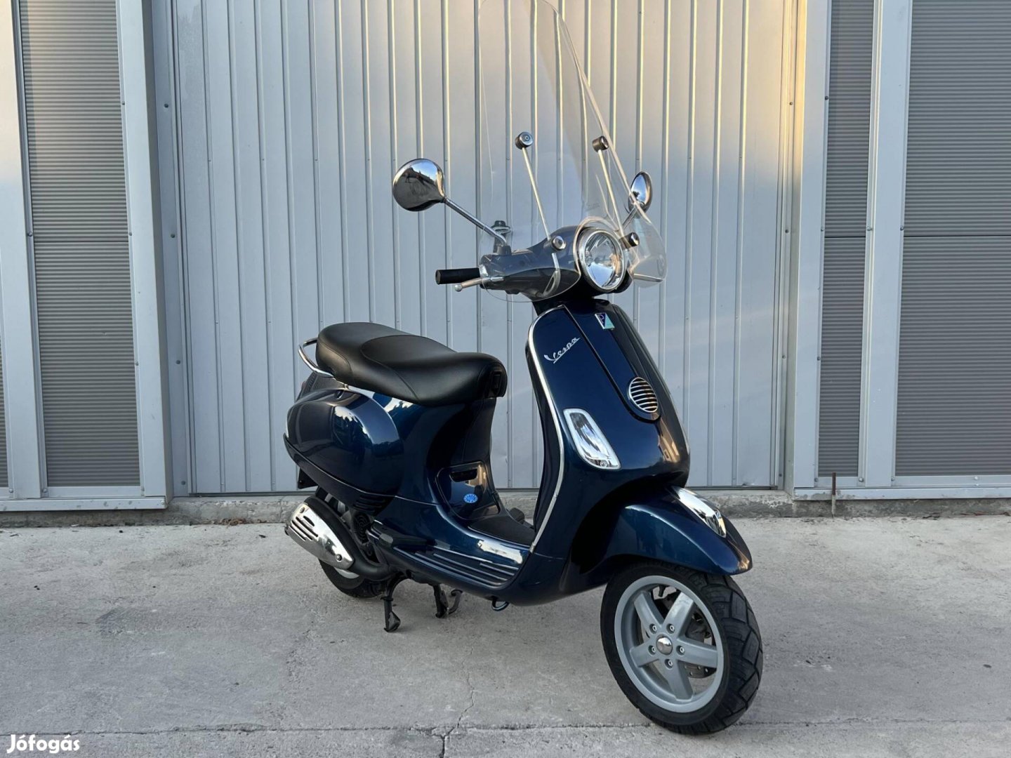 Vespa LX 125 ..