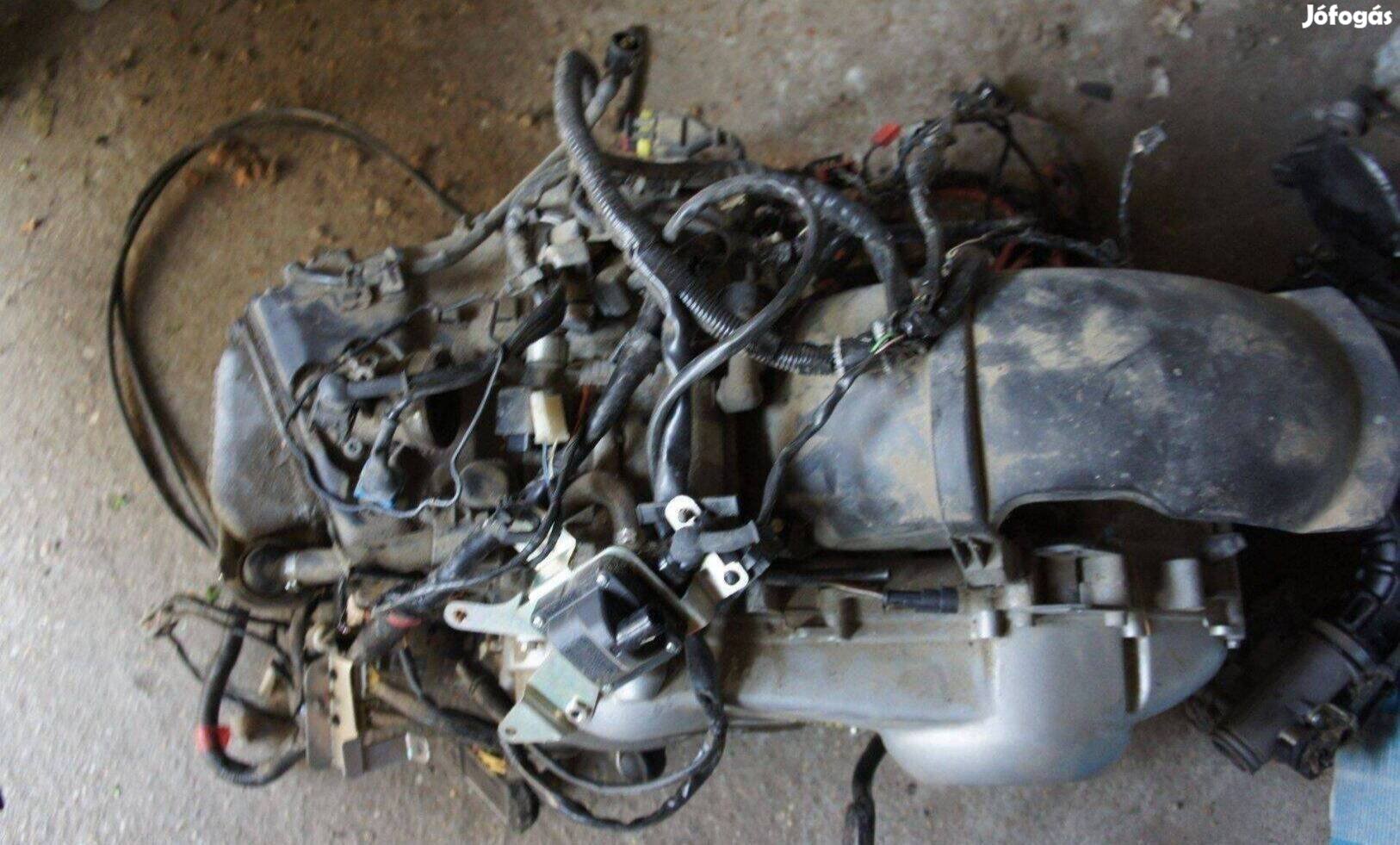 Vespa LX 125 blokk motor motorblokk injektoros 3v
