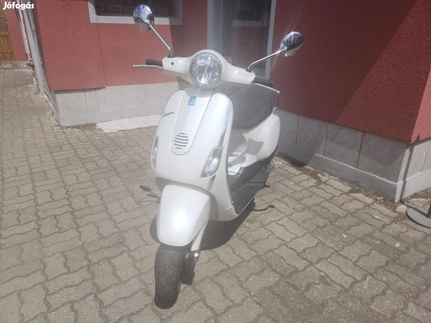 Vespa LX 50 2T robogó
