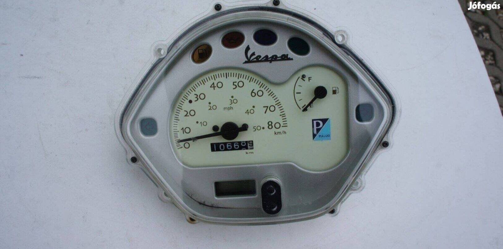 Vespa LX 50 4T 2T műszerfal szép állapotban