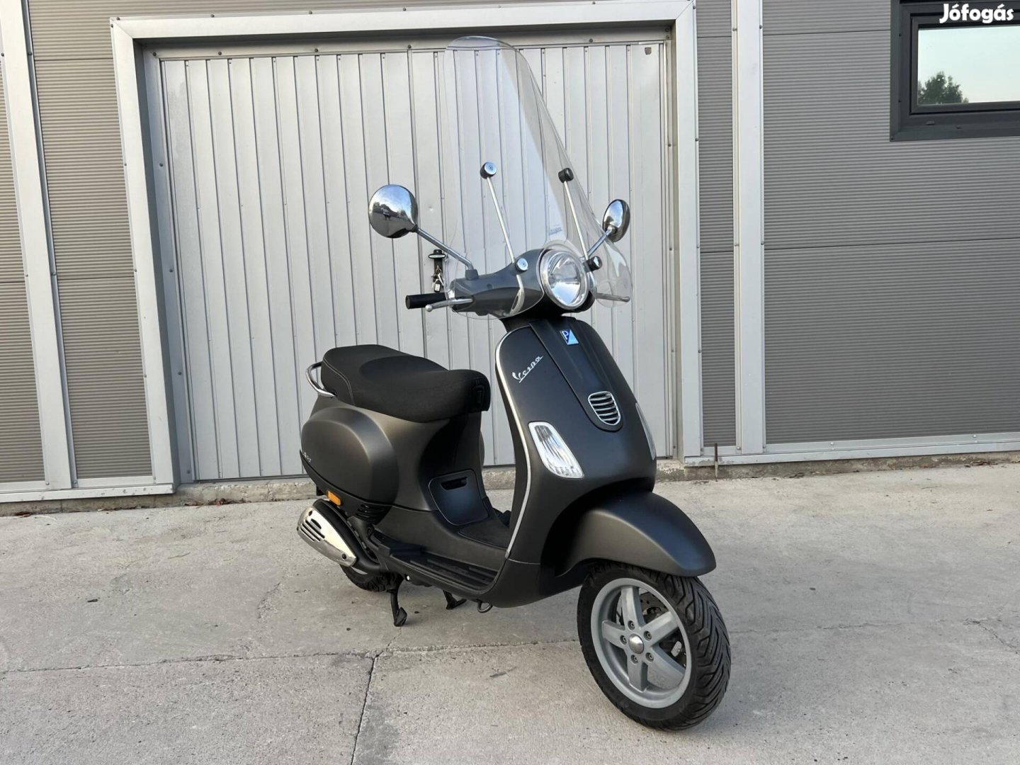 Vespa LX 50 ...