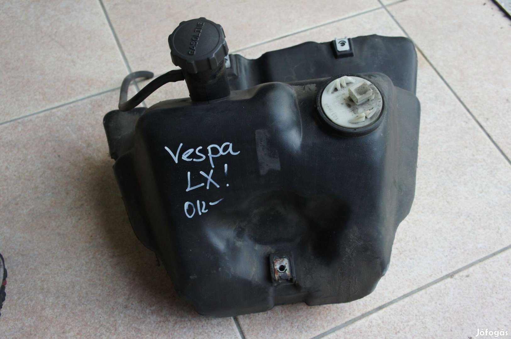Vespa LX tank üzemanyag tank