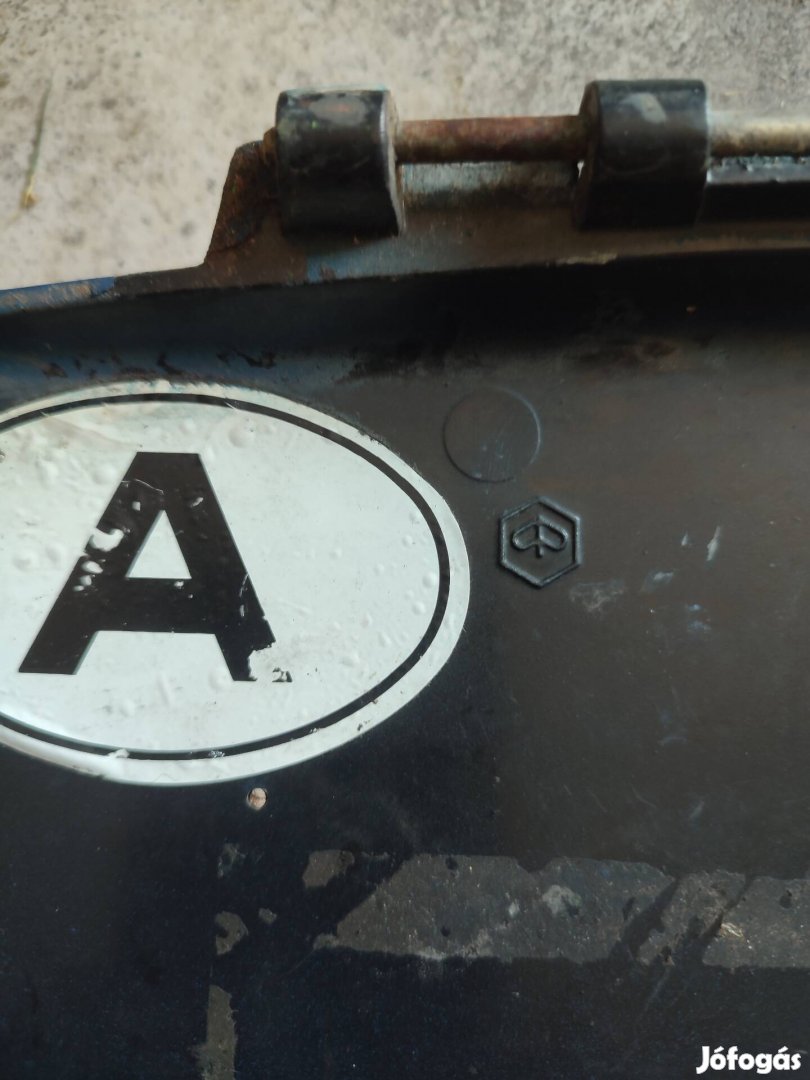 Vespa Pk 50 kesztyűtartó  ajtó