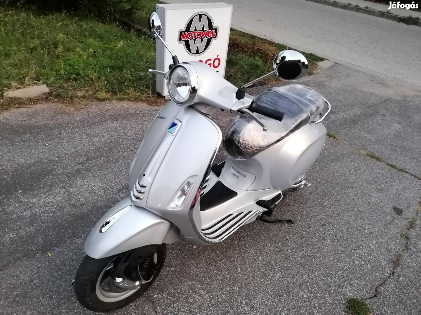 Vespa Primavera 50 4T Akció! Garancia! Hitel!