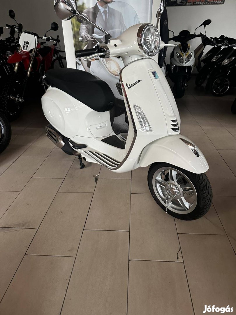 Vespa Primavera 50 4T Mo.-i/1-tulaj/5 Km haszná...