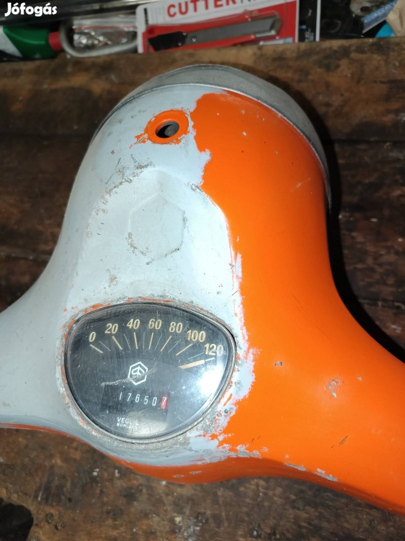 Vespa Rally 180 lámpa fej