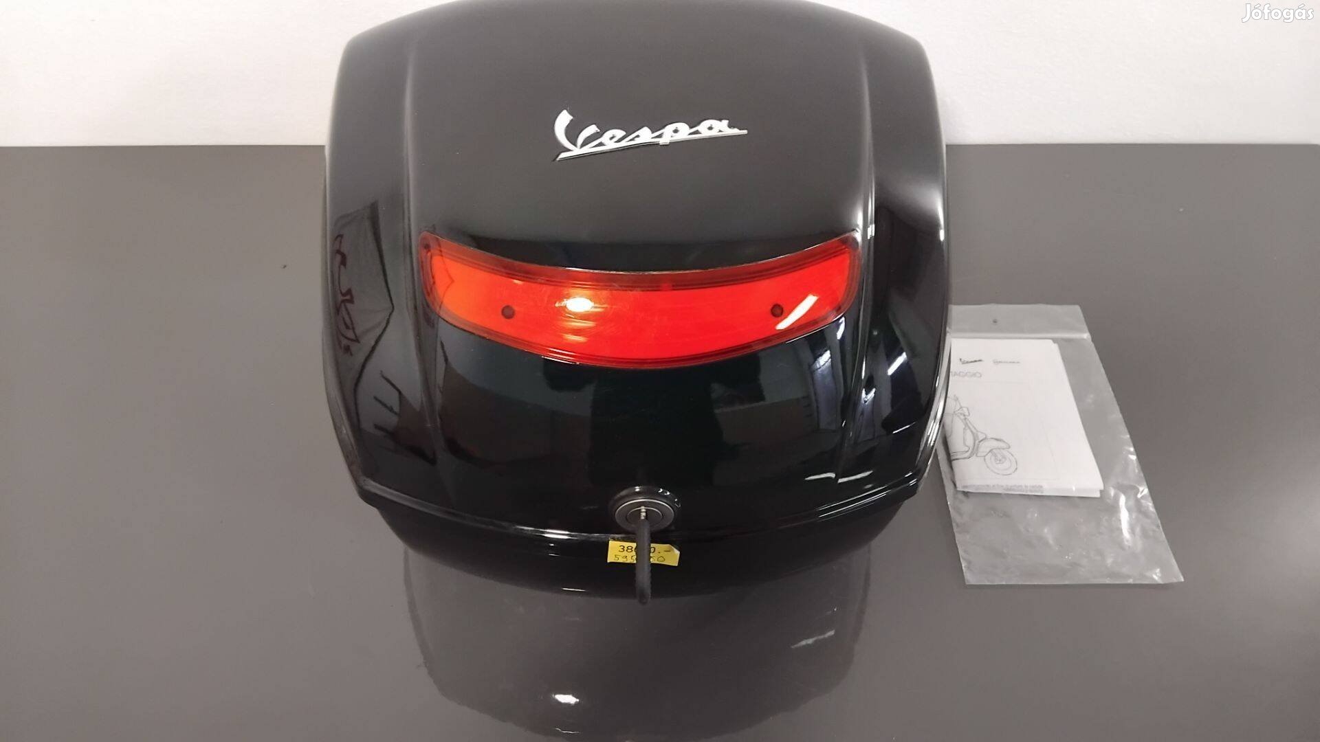 Vespa gyári doboz