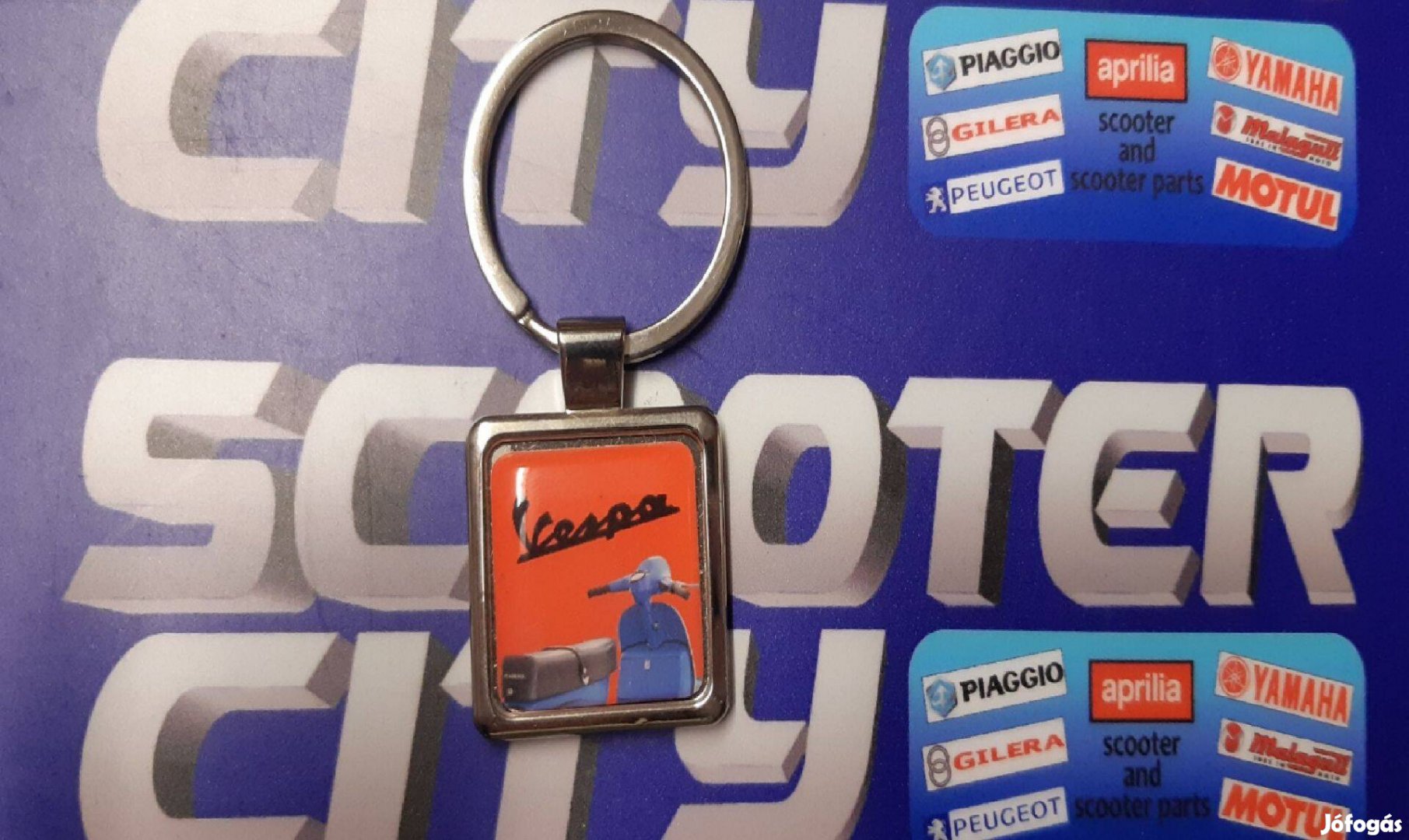 Vespa gyári új fém kulcstartó