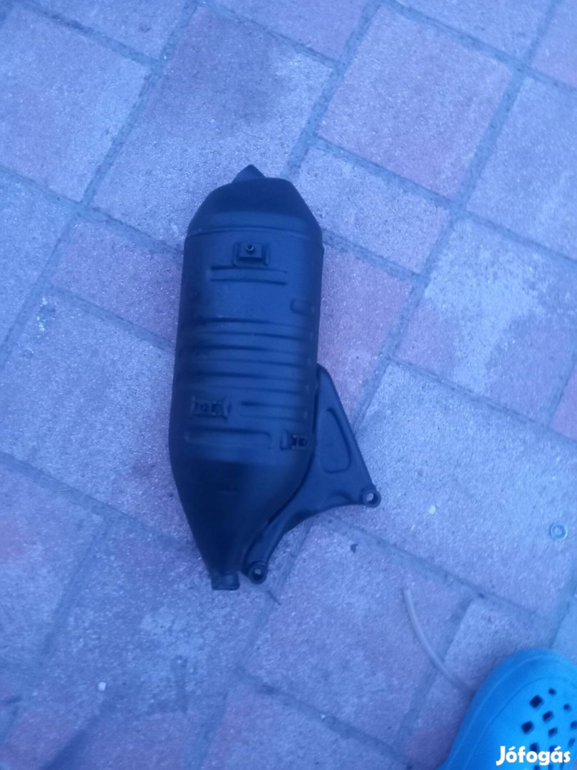 Vespa kipufogó