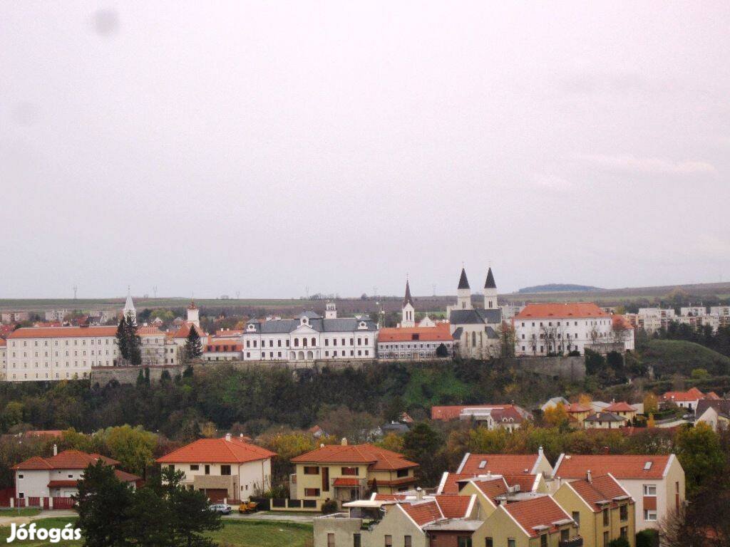 Veszprém - Vár panorámás lakás a Jutasi úton!!!