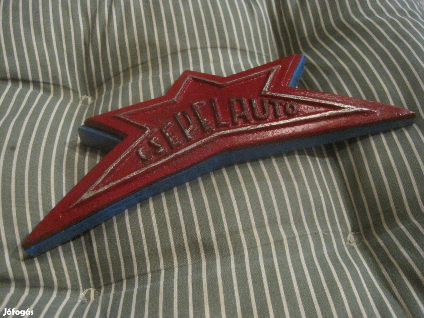 Veterán Csepel B 130 ill. Csepel B 350 eredeti orrembléma