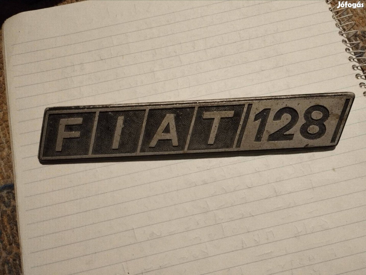 Veterán Fiat 128 felirat embléma jel 
