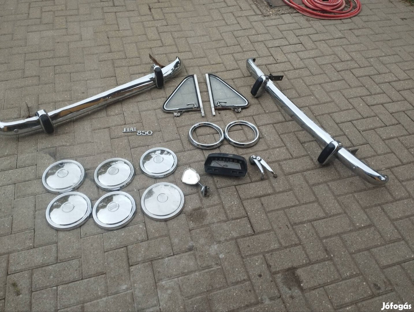 Veterán Fiat 850 Berlina gyári alkatrészek 