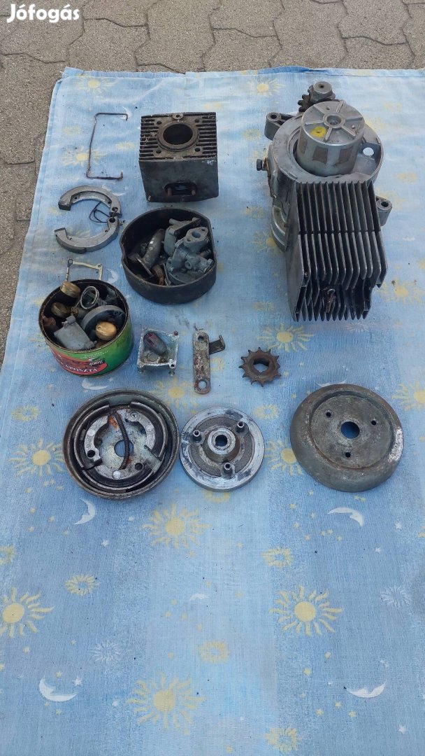 Veterán Jawa-Babetta 207 alkatrészek 