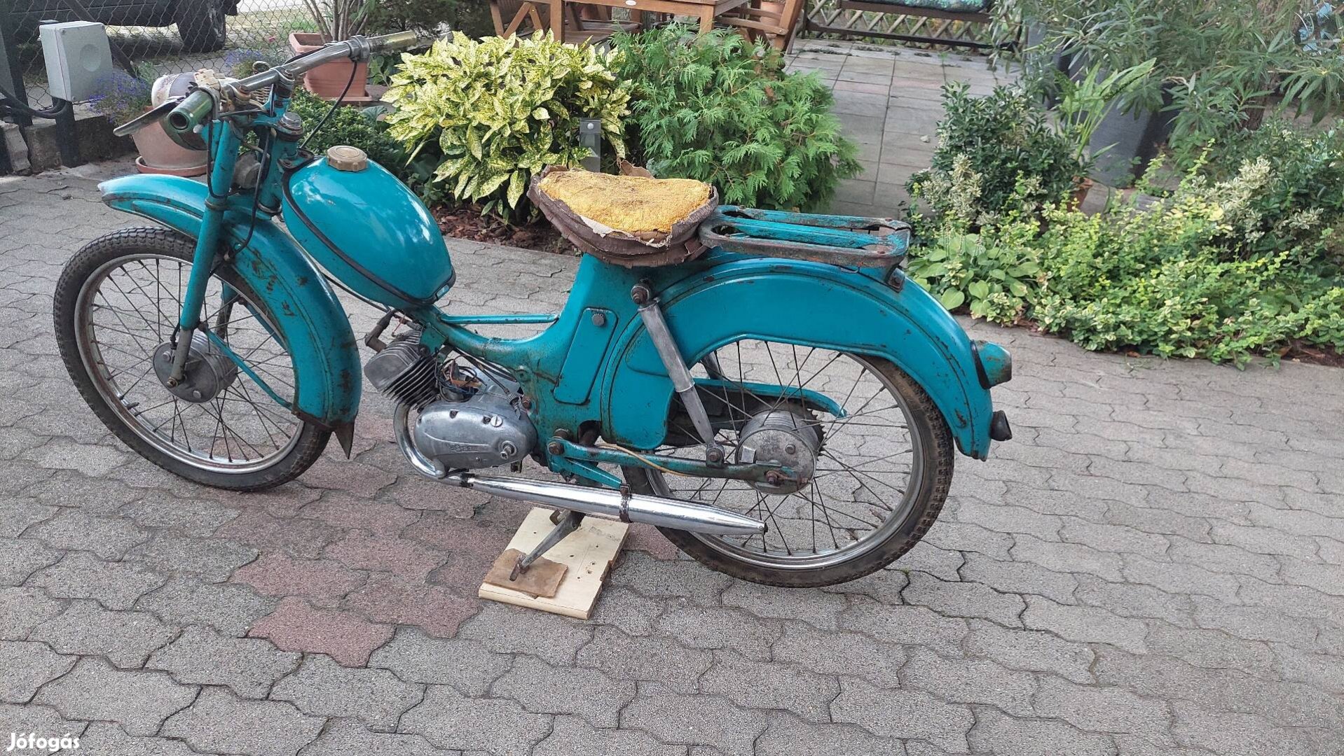 Veterán Riga3 segédmotor csere is