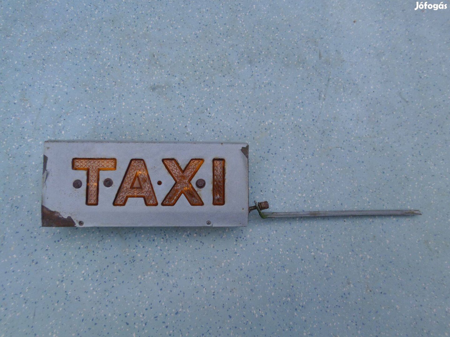 Veterán Taxi szabad jelző tetőjelző lámpa