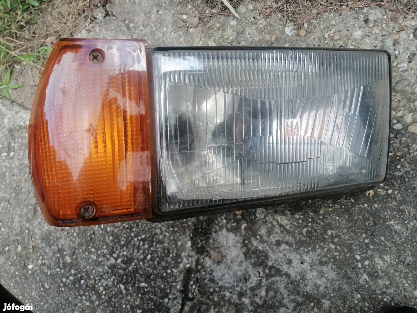 Veterán alfa Romeo giulietta lampa