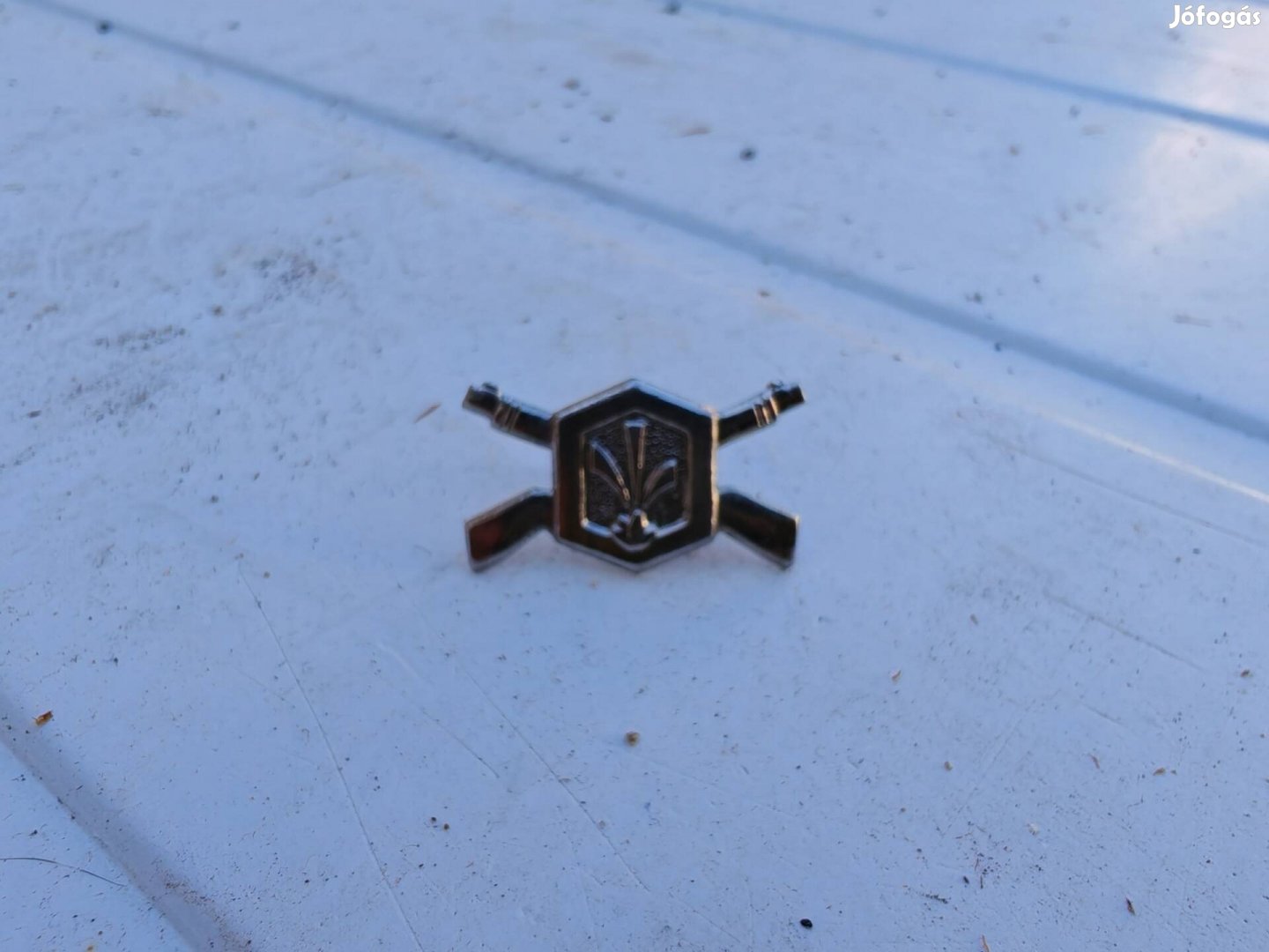 Veterán katonai tiszthelyettesi vegyvédelmi jelvény, antik