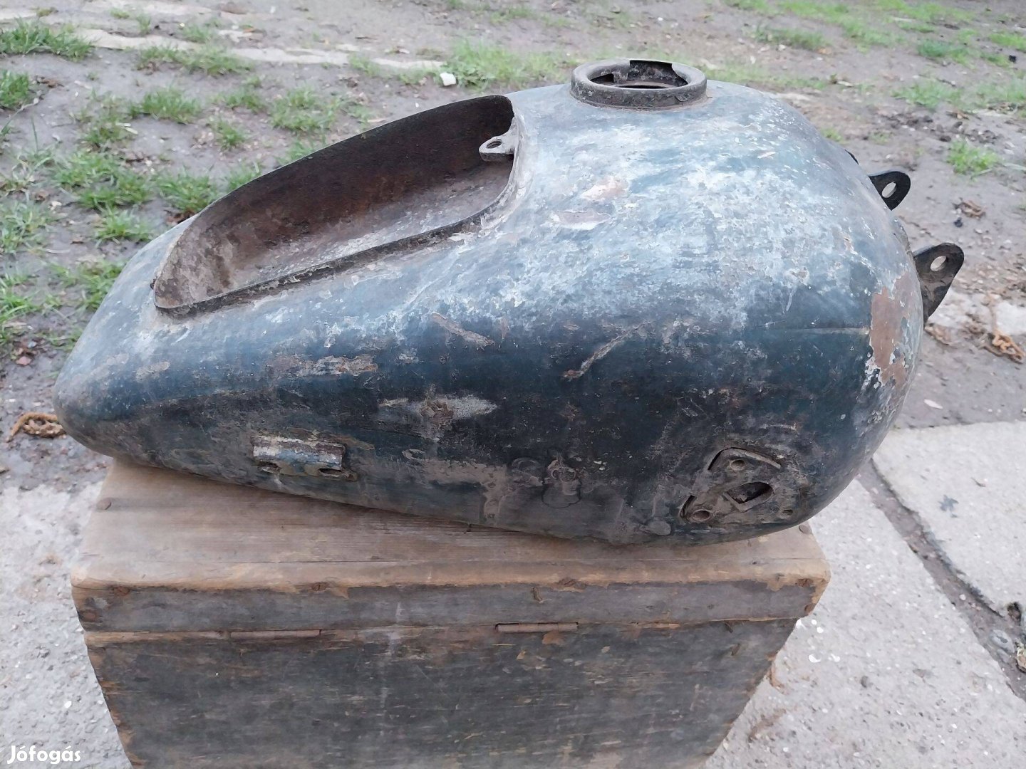 Veterán motor IZS 49 350 üzemanyag tartály tank DKW másolat