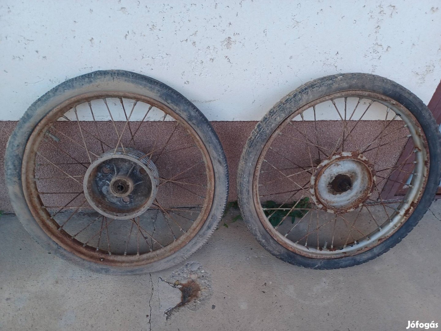 Veterán motor kerekek.